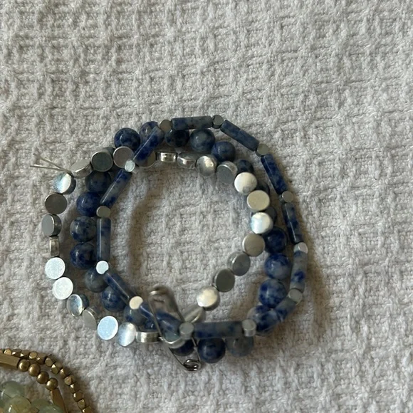 Elegant Multi-Color Beaded Bracelet Set - Picture 3 of 4